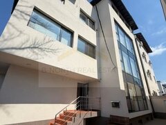 Cladire multifunctionala D+P+2+M, 800 mp, acces dublu si compartimentare flexibila