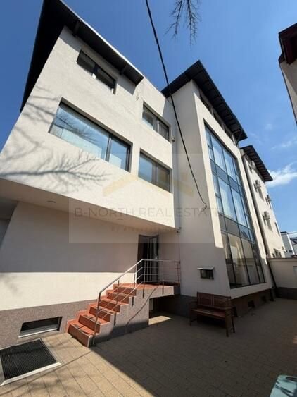 Cladire multifunctionala D+P+2+M, 800 mp, acces dublu si compartimentare flexibila