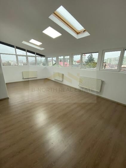 Cladire multifunctionala D+P+2+M, 800 mp, acces dublu si compartimentare flexibila